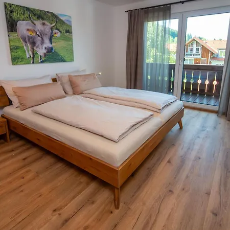 Immer Schoen - Bergnasennen Apartmán *
